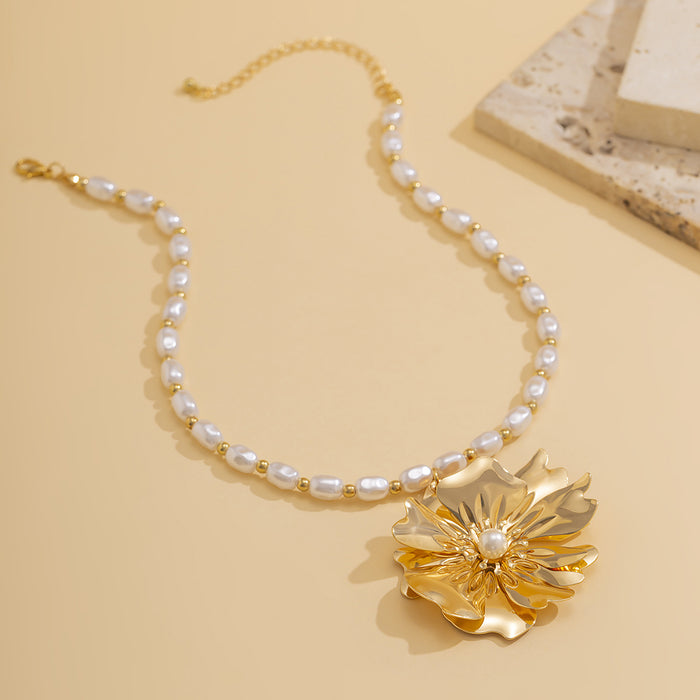 Wholesale Large Flower Pearl Iron Necklace JDC-NE-DaoNi010