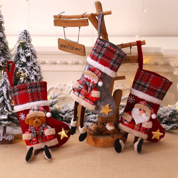 Wholesale Christmas Medium Plaid Socks Christmas Tree Hangings Children' s Holiday Candy Bags Home Decoration Supplies