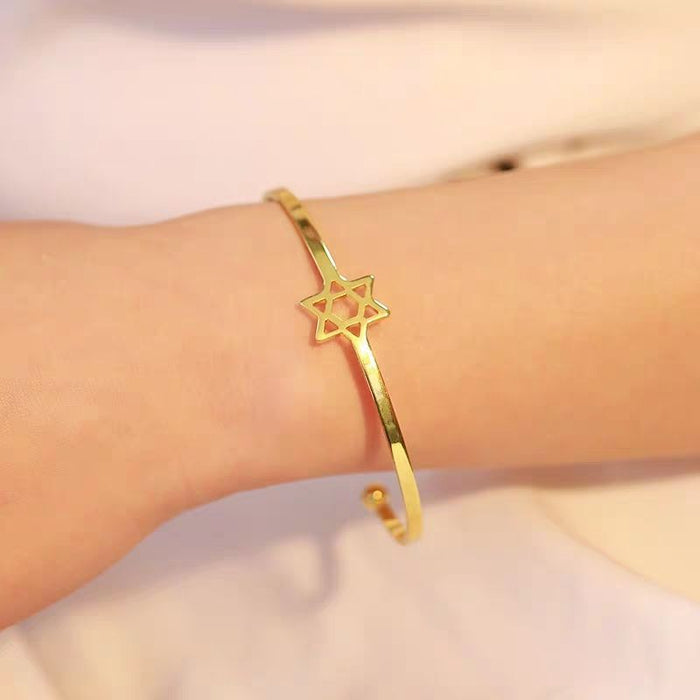 Wholesale Simple Knotted Open Five-pointed Star Hollow Iron Bracelet JDC-BT-LiR002
