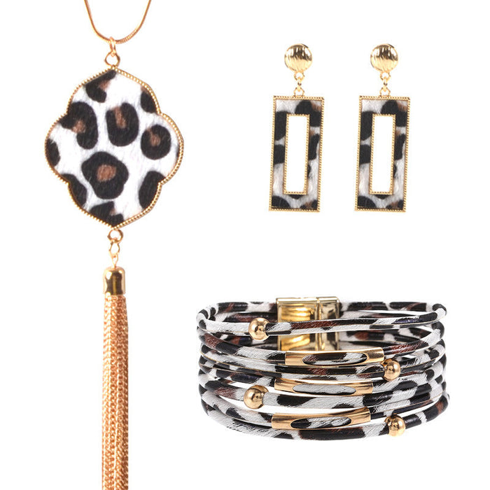 Wholesale leopard print magnet clasp bracelet necklace earrings three-piece set MOQ≥10 JDC-NE-HH003