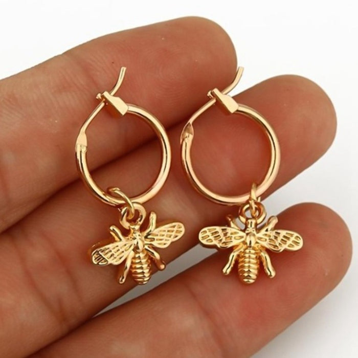 Wholesale Little Bee Pendant Earrings Insect Bee Pendant Earrings Buckle Women's Earrings