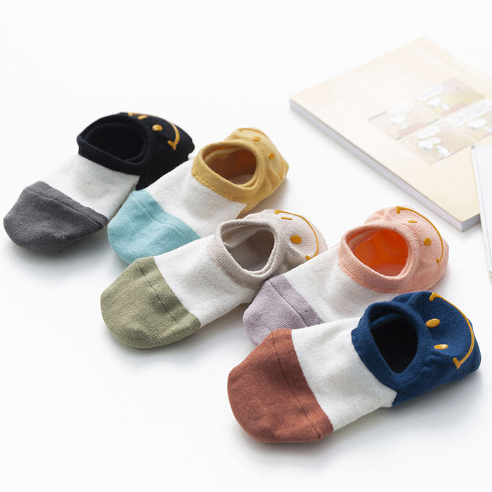 Wholesale Heel hot stamping smiling face shallow mouth socks cotton color blocked socks with silicone invisible socks