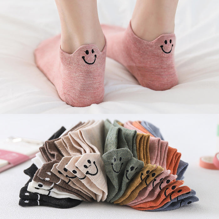 Wholesale Short socks with personalized heel embroidery, smiling face, boat socks, cotton socks