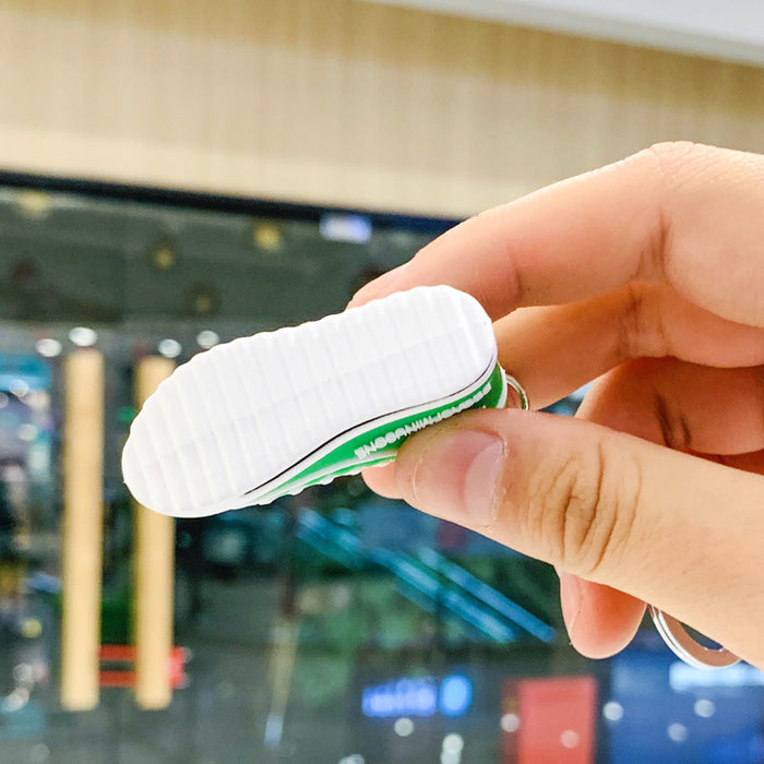 Wholesale Shoe keychain accessories daisy bag shoe pendant wholesale