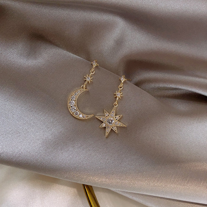 Wholesale Alloys Diamond Star and Moon Asymmetric Earrings JDC-ES-HaoZ008