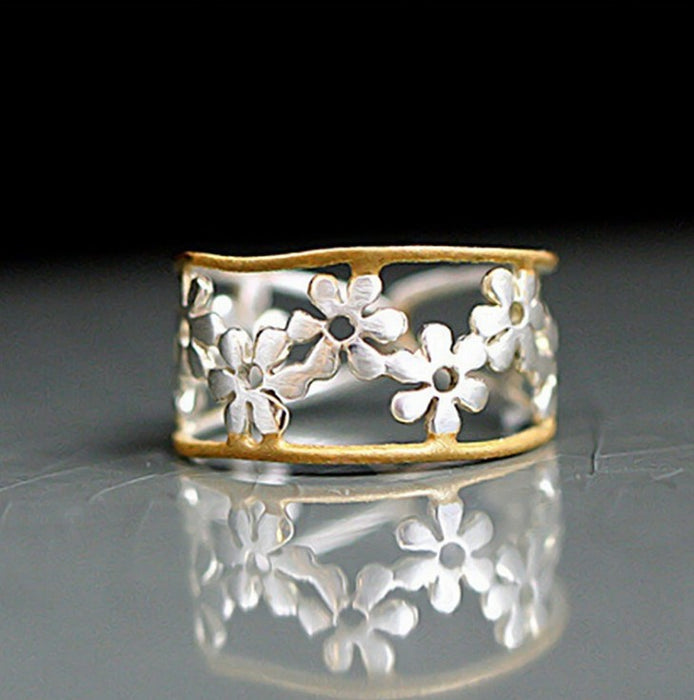 Wholesale Creative Sunflower Chrysanthemum Opencut Adjustable Ring Plated with Rose Gold Two tone Ring