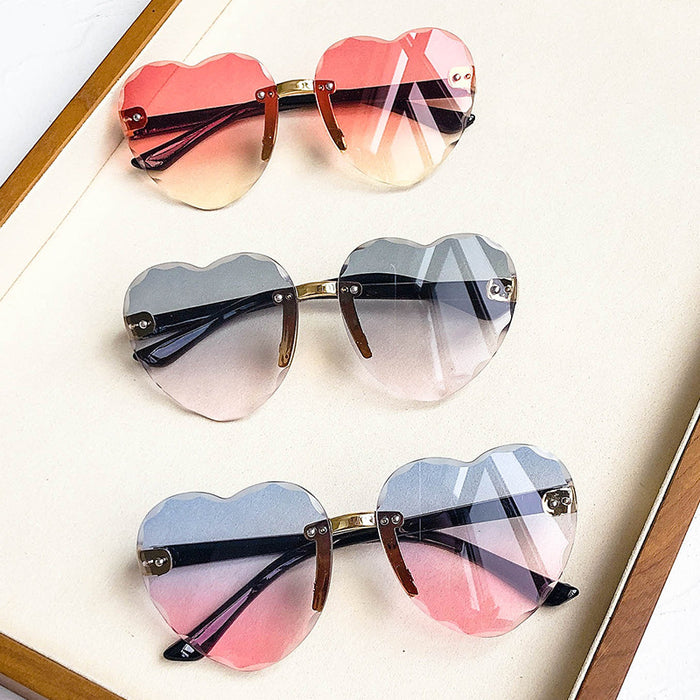 Wholesale New Children's Sunglasses Trendy Love Baby Sunglasses Cute Sunglasses Retro Sunglasses