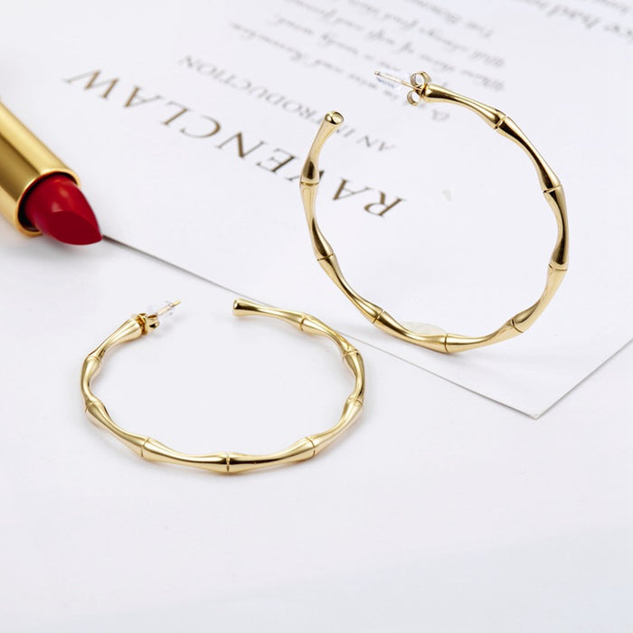 Wholesale Elegant bamboo shaped earrings with fashionable temperament, internet famous titanium steel earrings for women