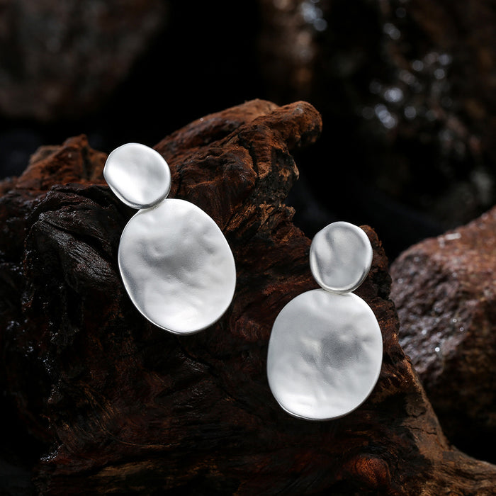 Wholesale Elegant and exaggerated earrings, fashionable and personalized, geometric and versatile, short earrings