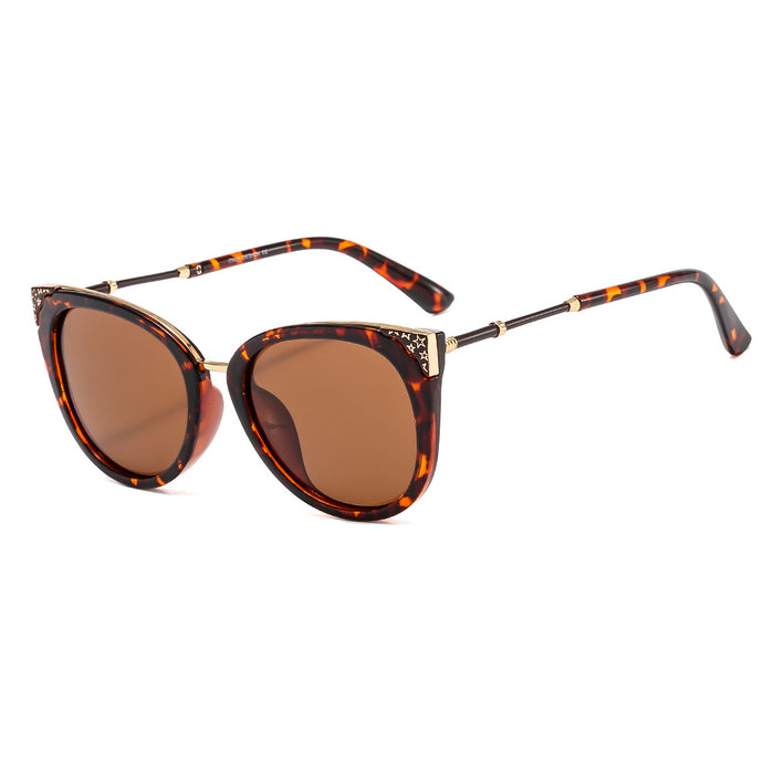 Wholesale Women' s Polarized Cat-Eye Sunglasses with Star Accents