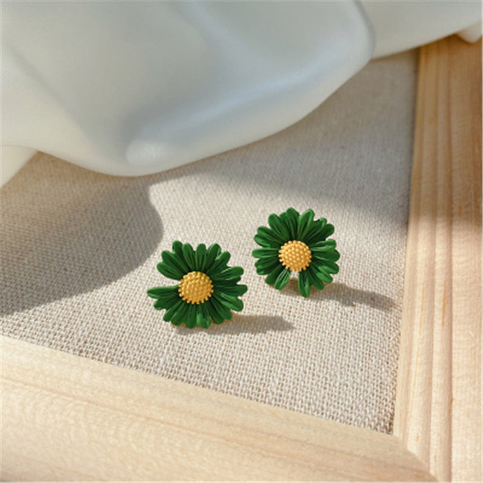 Wholesale Minimalist and Personalized Earrings, Female Flower Earrings, Small and Fresh Earrings