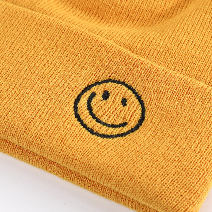 Wholesale Winter Knitted Hat with Smiley Face Embroidery,  Solid Color Cuffed Hip-Hop Knit Hat