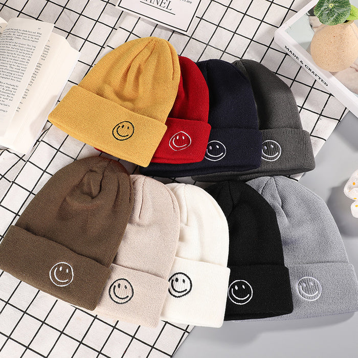 Wholesale Winter Knitted Hat with Smiley Face Embroidery,  Solid Color Cuffed Hip-Hop Knit Hat