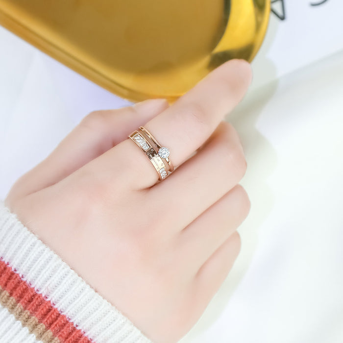 Wholesale Titanium steel ring, women's rose gold personalized and stylish ring, women's clothing accessories