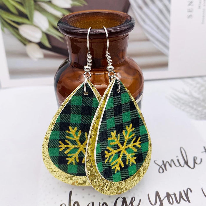 Wholesale 50pcs Christmas Earrings European and American Plaid Snowflake Leather Earrings Double Layer Sequin Christmas Ornaments