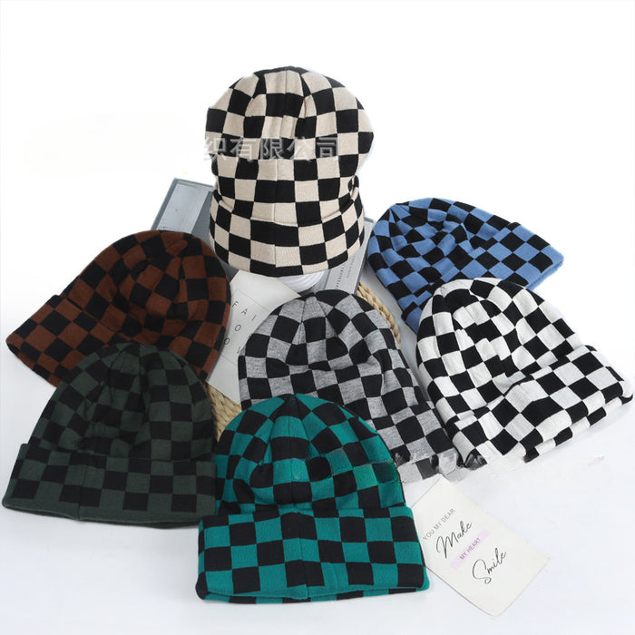 Wholesale Winter Checkerboard Curled Edge Knitted Hat JDC-FH-HongHong010