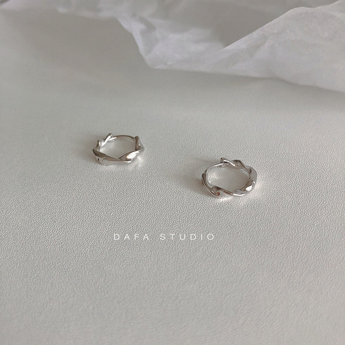 Wholesale Pure silver earrings, niche earrings, high-end earrings