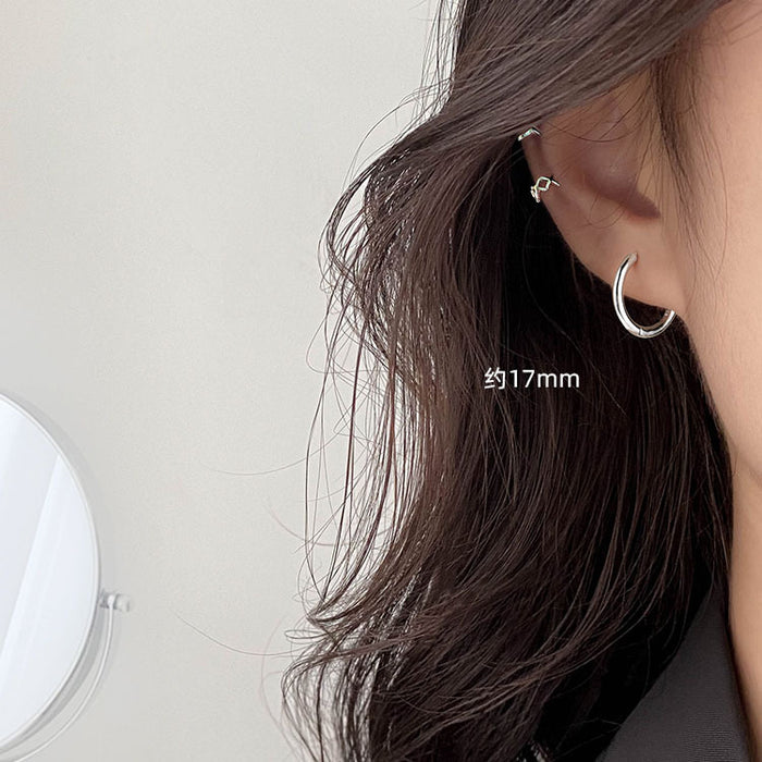 Wholesale Large circle earrings plated with pure silver, with a retro and minimalist style. Small ear ring accessories