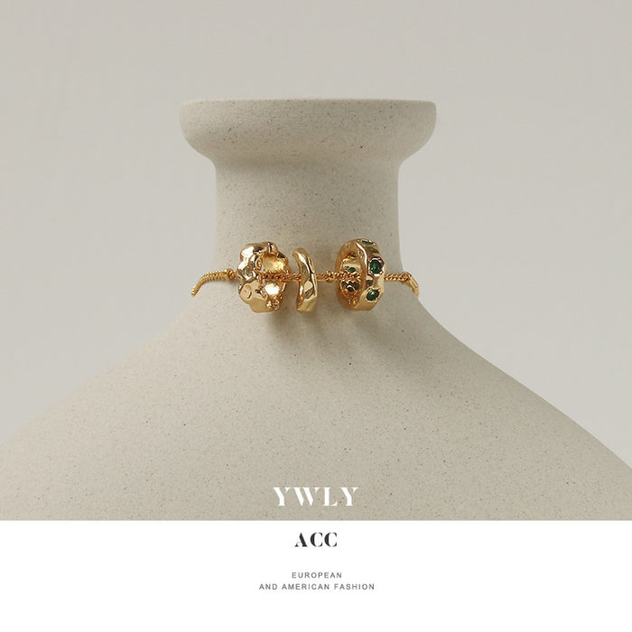 Wholesale  Emerald zircon necklace temperament  vintage pendant necklace clavicle chain sweater chain women