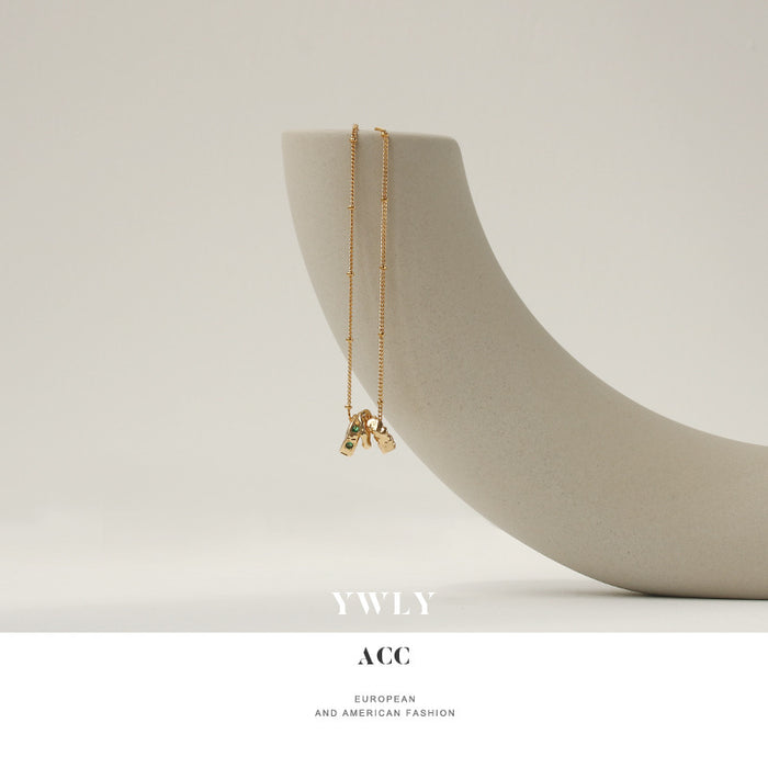 Wholesale  Emerald zircon necklace temperament  vintage pendant necklace clavicle chain sweater chain women