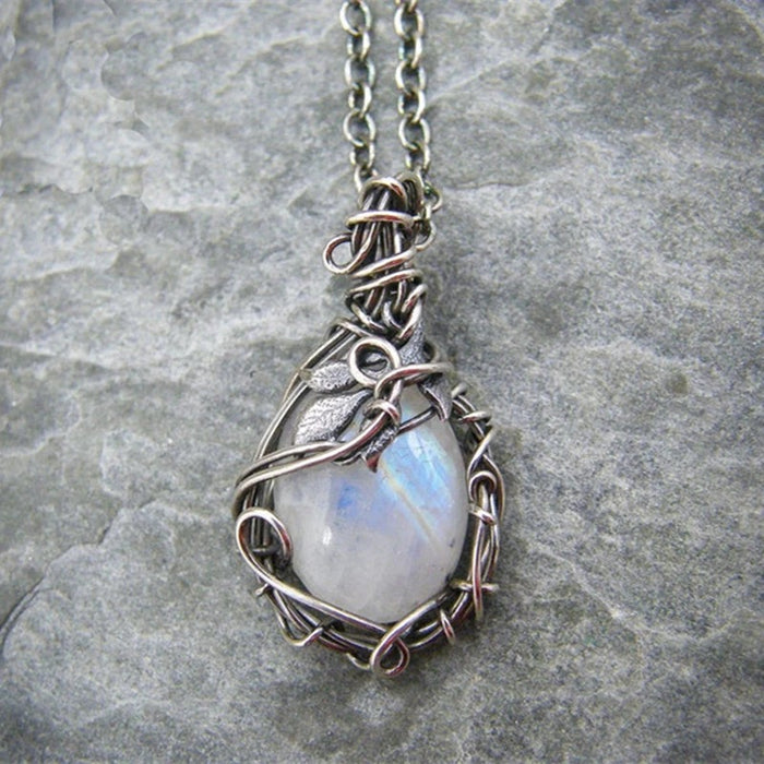 Wholesale New Vintage Wrapped Moonstone Necklace for Women's Fashion Jewelry