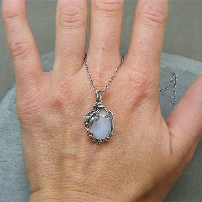Wholesale New Vintage Wrapped Moonstone Necklace for Women's Fashion Jewelry