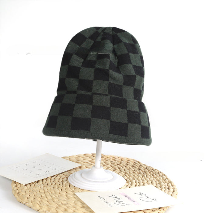 Wholesale Winter Checkerboard Curled Edge Knitted Hat JDC-FH-HongHong010