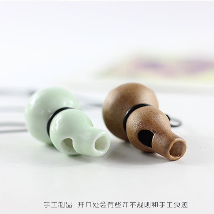 Wholesale Hulu whistle three-dimensional small whistle necklace small pendant ceramic whistle sweater chain necklace pendant