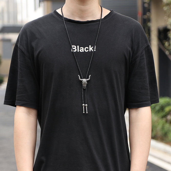 Wholesale Long leather cow head necklace accessories, fashionable retro men's leather necklace