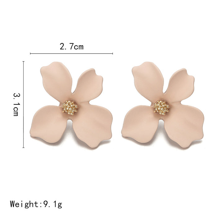Wholesale New and environmentally friendly flower earrings, simple, sweet and versatile
