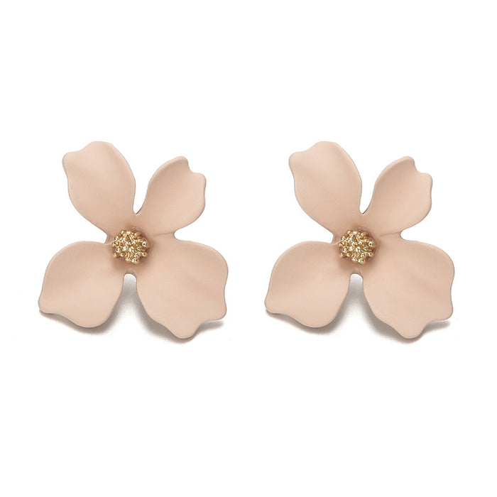 Wholesale New and environmentally friendly flower earrings, simple, sweet and versatile