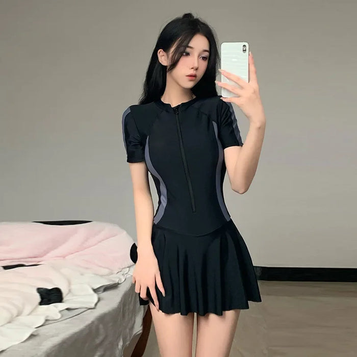 Wholesale New conservative one-piece skirt style swimsuit with high-end feel, sports flat angle soaking hot spring swimming suit