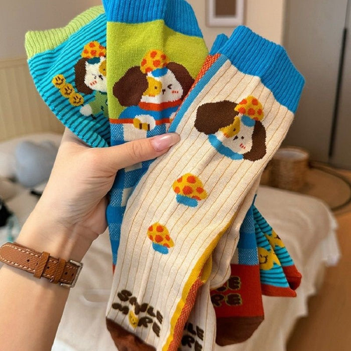 Wholesale Cute and quirky socks with children's midsole design, contrasting colors