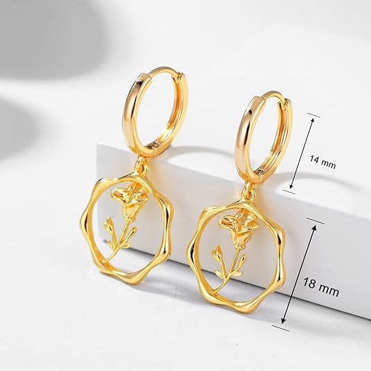 Wholesale Earrings are fashionable, with a variety of trendy metal exaggerated tassel style earrings and earrings