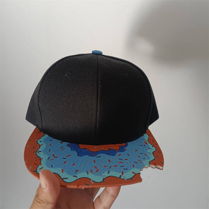 Wholesale Flat brimmed baseball cap with a flat brim and a gap in the light panel