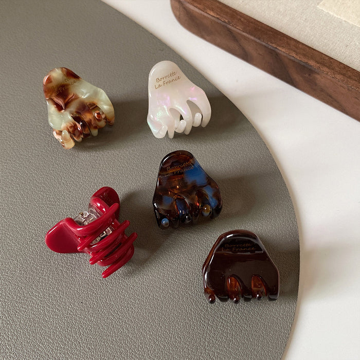 Wholesale Cute small bone clip, small size, side grip clip, retro temperament, hair accessory with a broken eight character clip