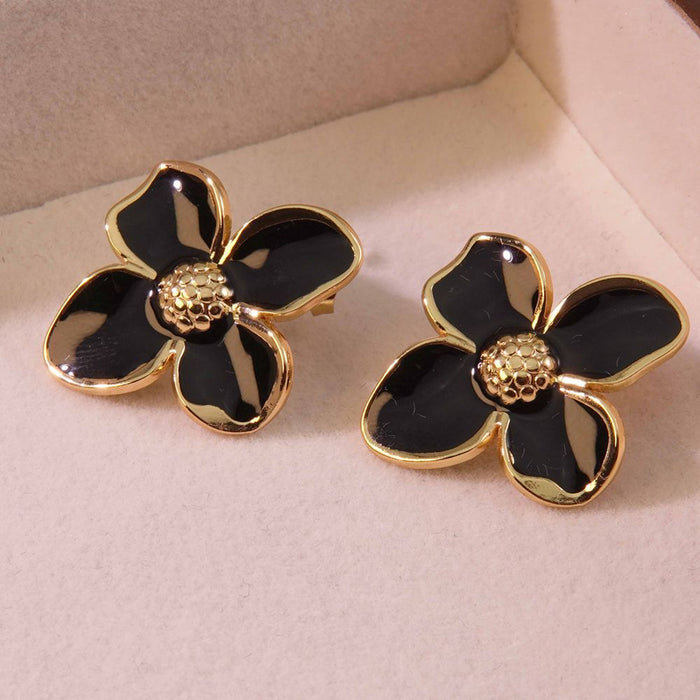 Wholesale Retro Palace Flower Titanium Steel Earrings JDC-ES-JW004