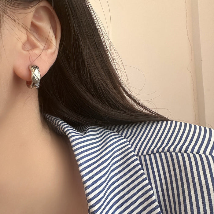 Wholesale  Metal Gold Silver Rhomboid Earrings   temperament  Ear Ring