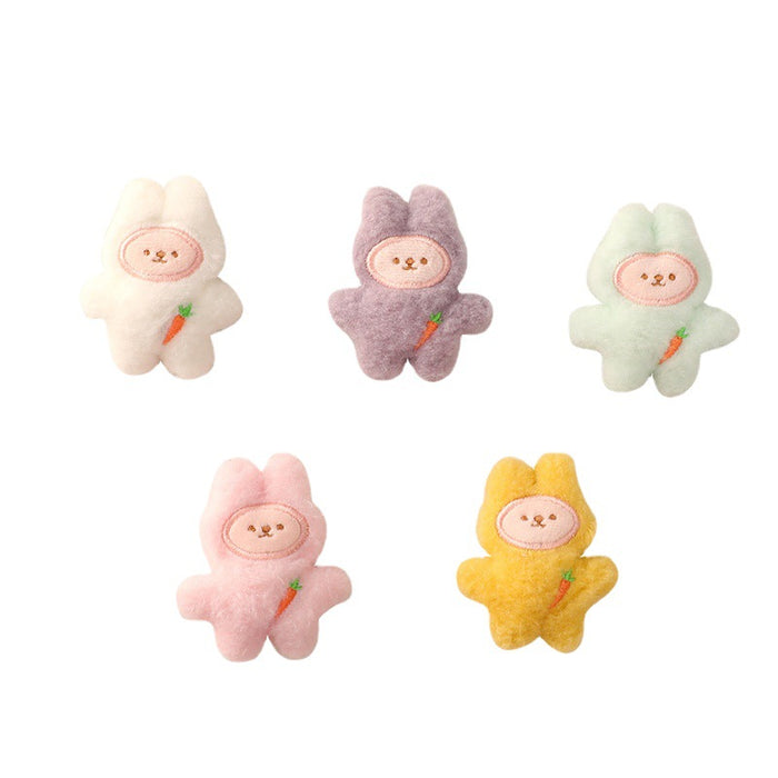 Wholesale Cartoon plush brooch cute little rabbit doll bag small pendant jewelry clothing accessories
