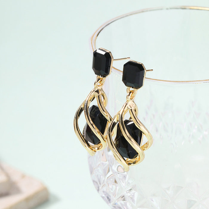 Wholesale Personalized design of jewelry, silver needle zircon earrings, versatile and diamond studded earrings