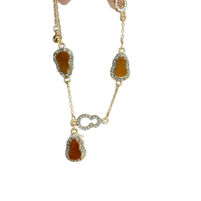 Wholesale Super Flash Pink Gourd Bracelet Women' s Gold Sense Exquisite White New Bracelet