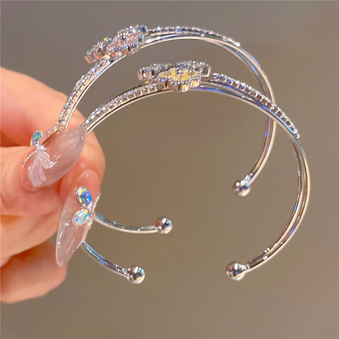 Wholesale Zircon Bear Double layered Open Bracelet, Light Luxury, Light Luxury, High Grade, Small and Versatile, Commuting Fashion Handpiece