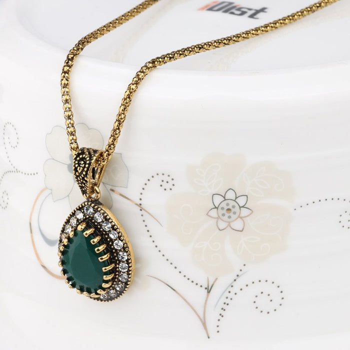 Wholesale  jewelry retro  earrings drop-shaped inlaid resin rhinestone earrings