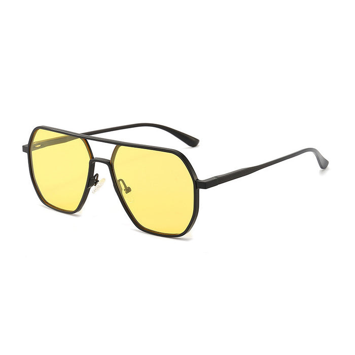 Wholesale New Fashion Polarized UV resistant Sunglasses with Light Color Change, Night Vision Glasses for Day and Night Use