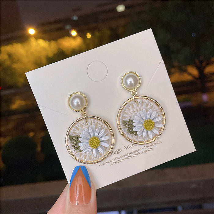 Wholesale Earrings Hand Woven   Silver Needle Daisy Flowers Holiday Style JDC-ES-AX010