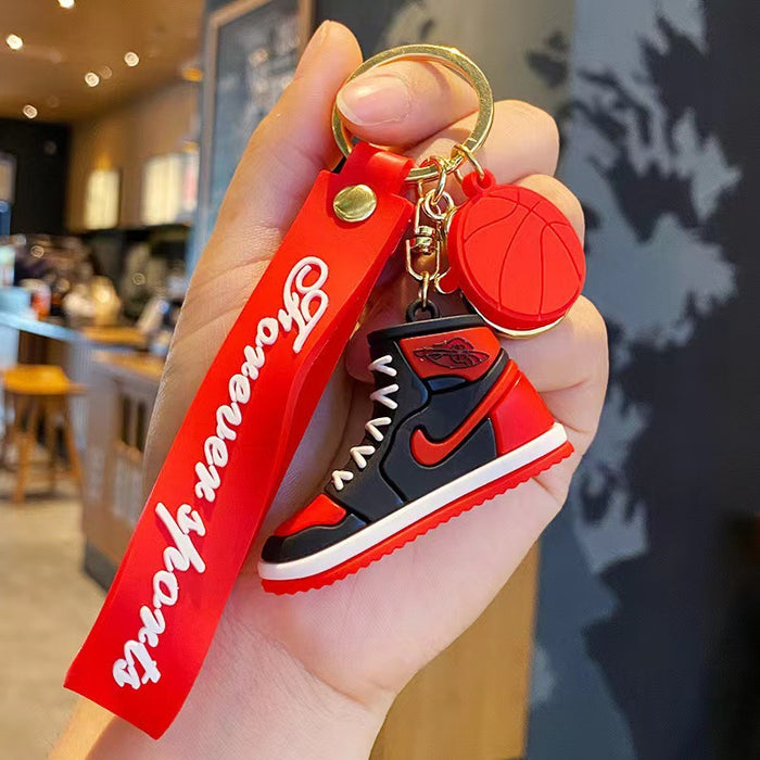 Wholesale Creative simulation model sneaker keychain pendant mini basketball shoe car key chain bag pendant