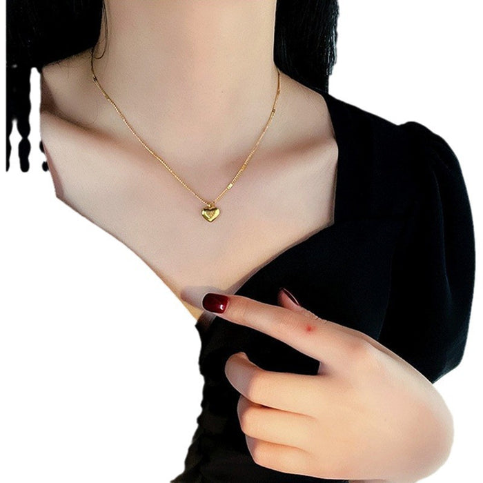 Wholesale Love necklace, simple temperament, light luxury necklace, peach heart collarbone chain, necklace accessories