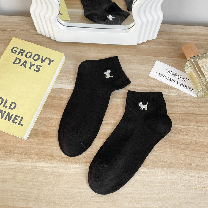 Wholesale Cute Socks Embroidered Cotton Breathable Sweat Absorbing Short Socks Versatile