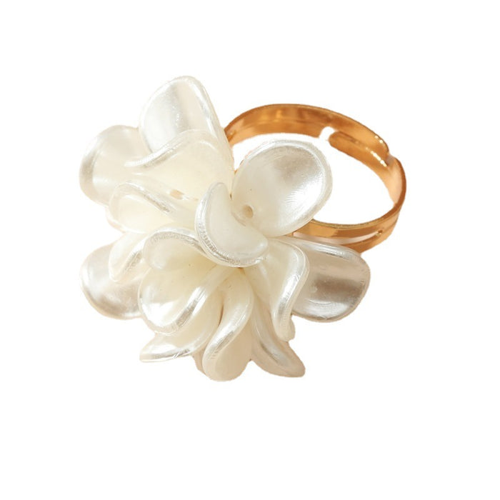 Wholesale Exaggerated personality flower ring, fashionable temperament ring, gentle camellia ring, female