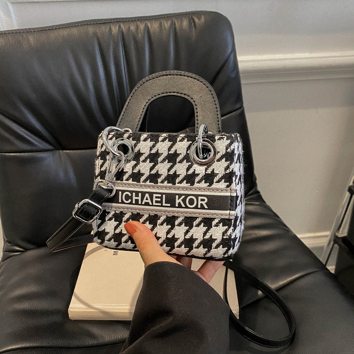 Wholesale Children's bag, fashionable and cute mini versatile diamond grid small bag